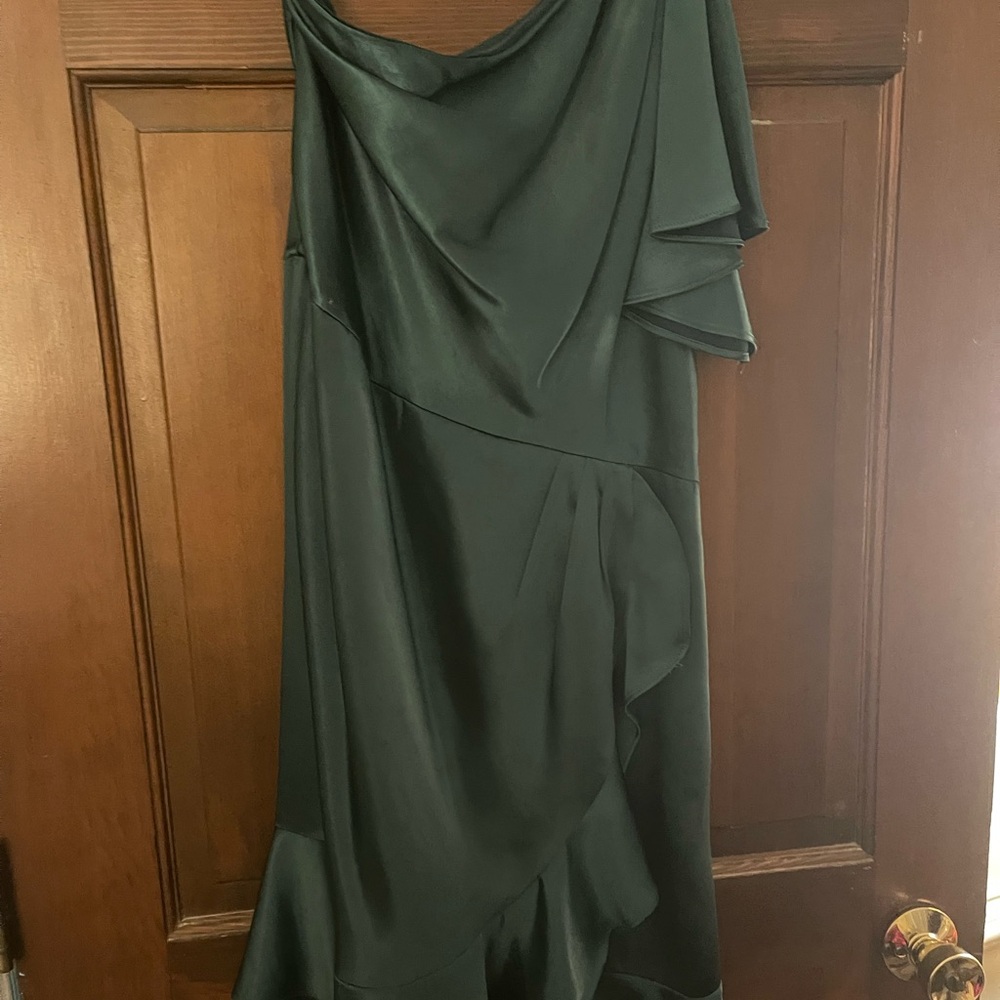 Skies Are Blue Dark Green One-Shoulder Dress